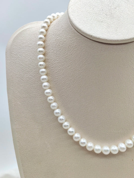 CLASSIC FRESHWATER ROUND PEARL NECKLACE