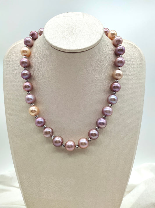 IRIDESCENT ROUND FRESHWATER PEARL NECKLACE