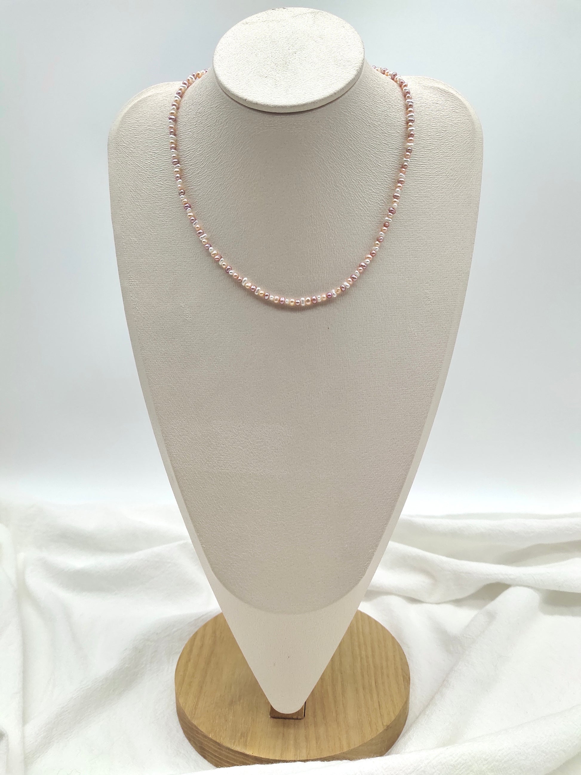 MINI FRESHWATER KESHI PEARL NECKLACE