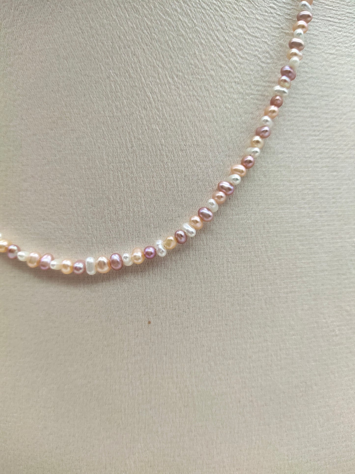 MINI FRESHWATER KESHI PEARL NECKLACE