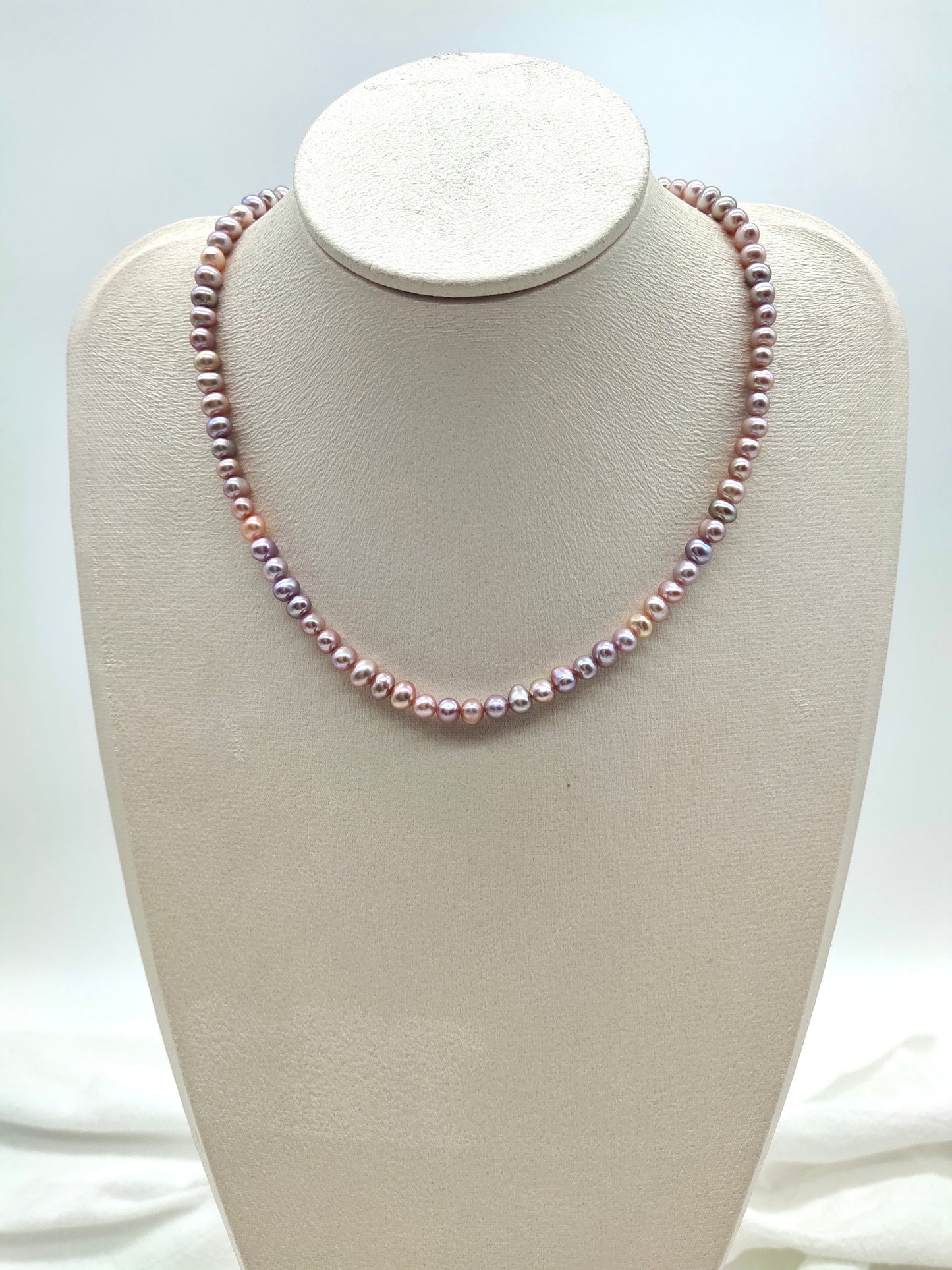 JACARANDA FRESHWATER PEARL NECKLACE