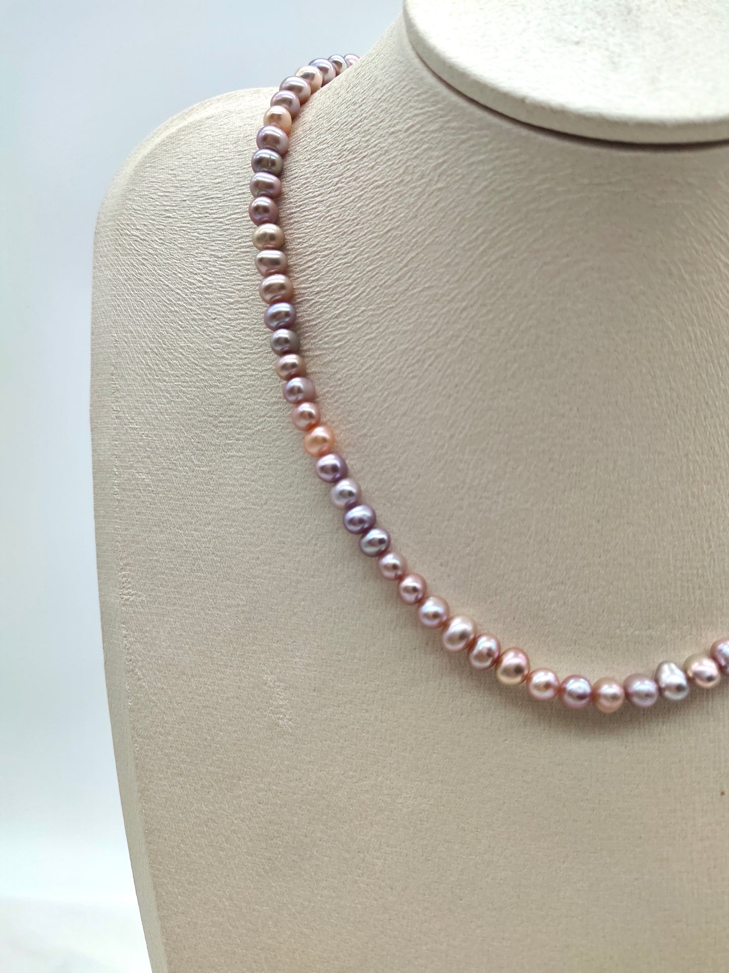 JACARANDA FRESHWATER PEARL NECKLACE