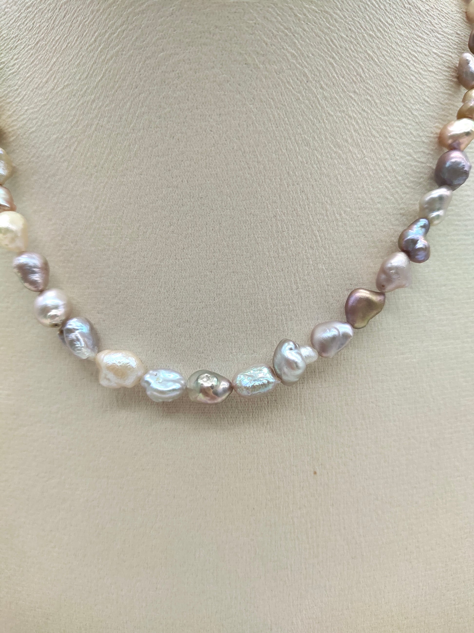 IRIDESCENT FRESHWATER KESHI PEARL NECKLACE