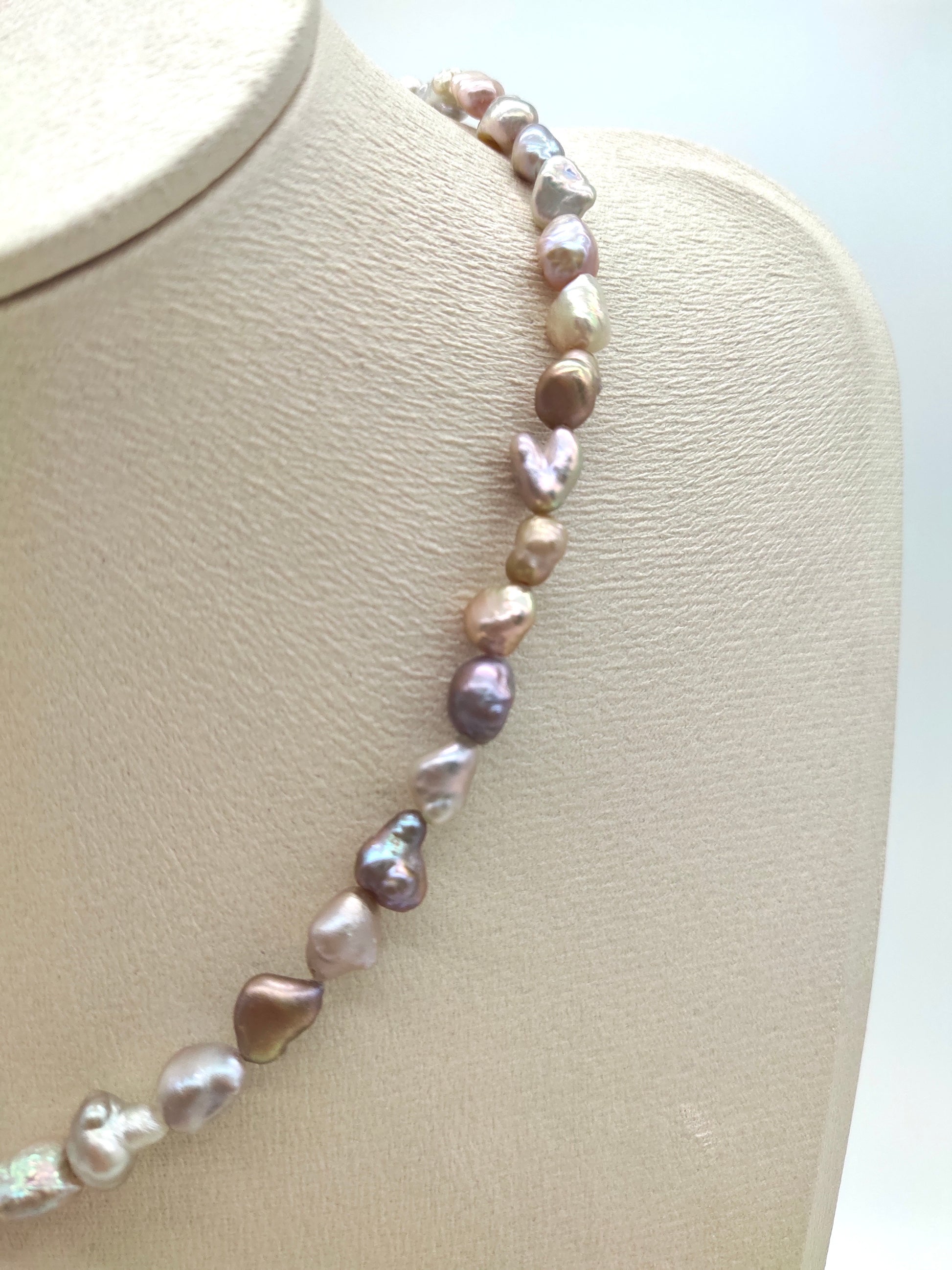 IRIDESCENT FRESHWATER KESHI PEARL NECKLACE