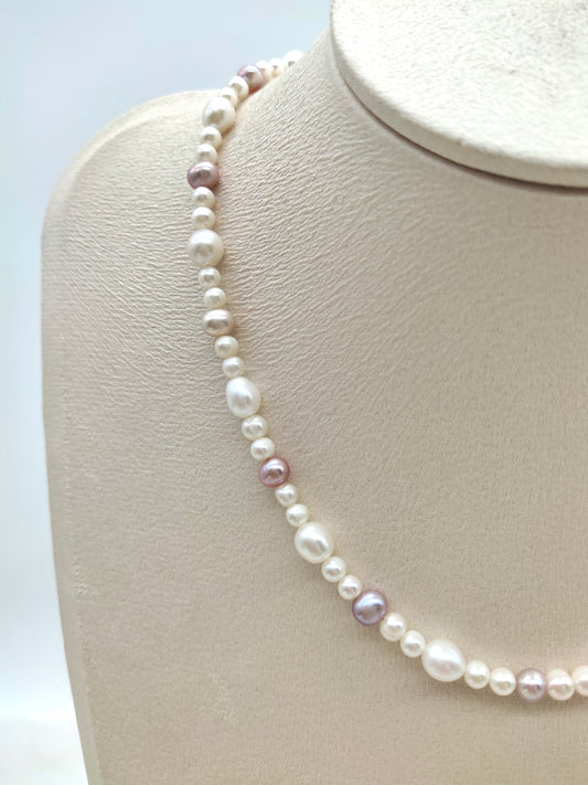 FRESHWATER PEARL NECKLACE WITH PINK PEARLS