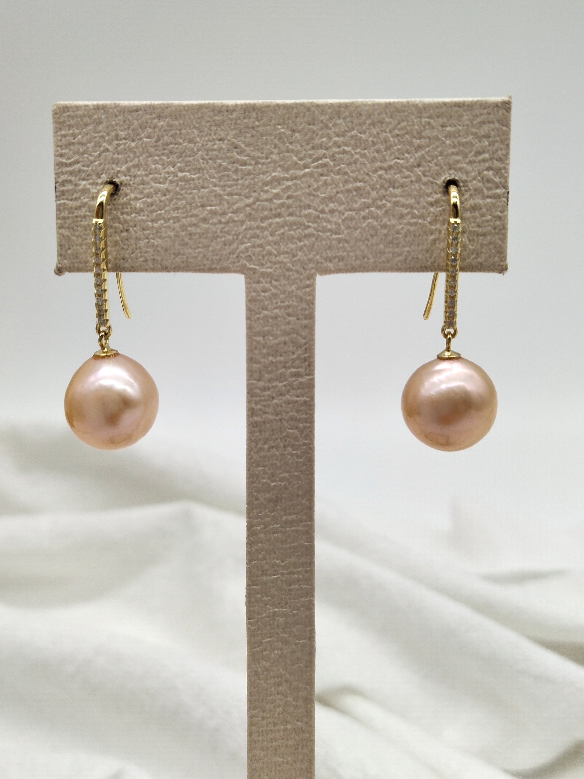 NATURAL PEACH BAROQUE PEARL EARRINGS