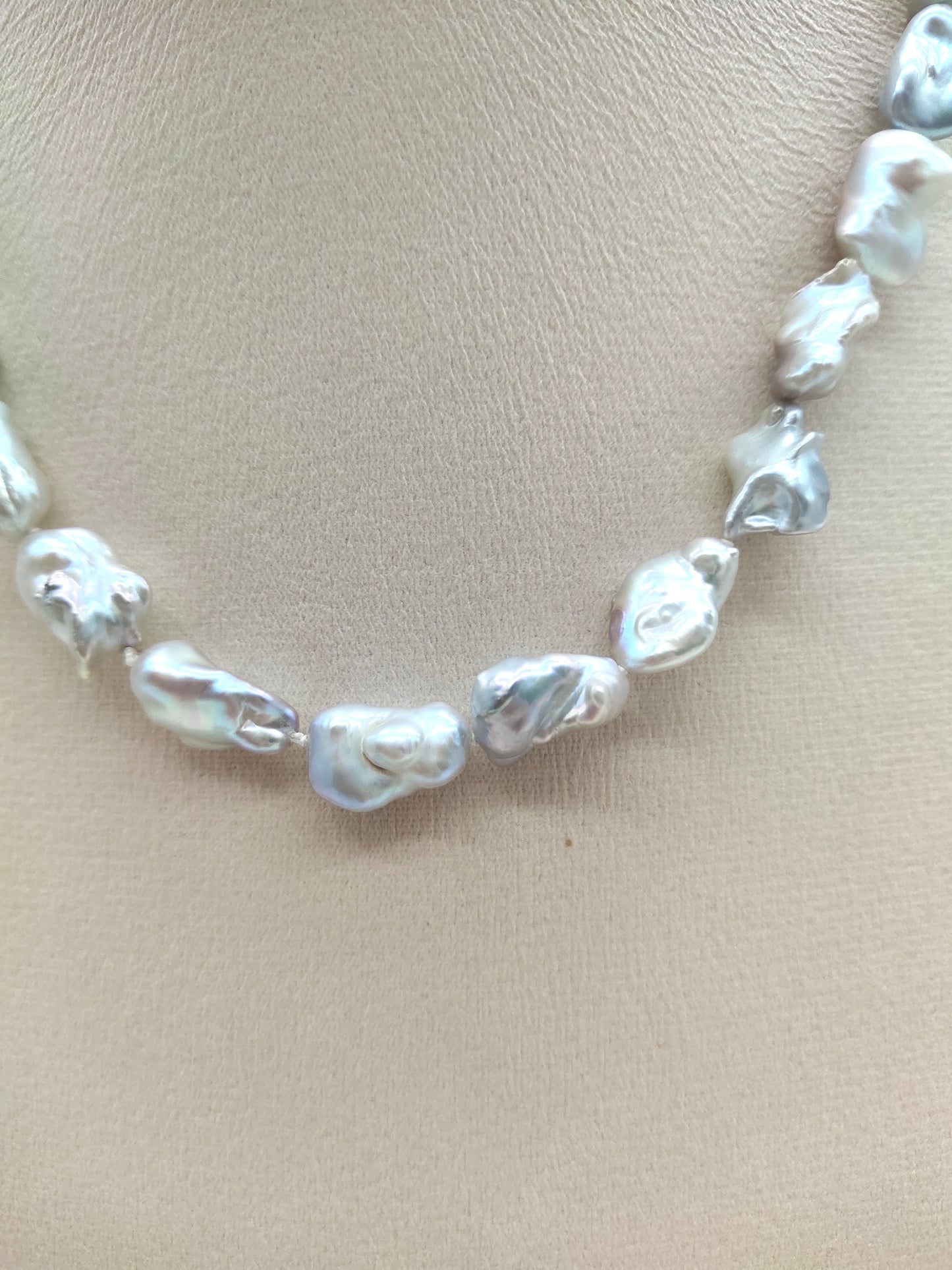 IRIDESCENT FRESHWATER KESHI PEARL NECKLACE