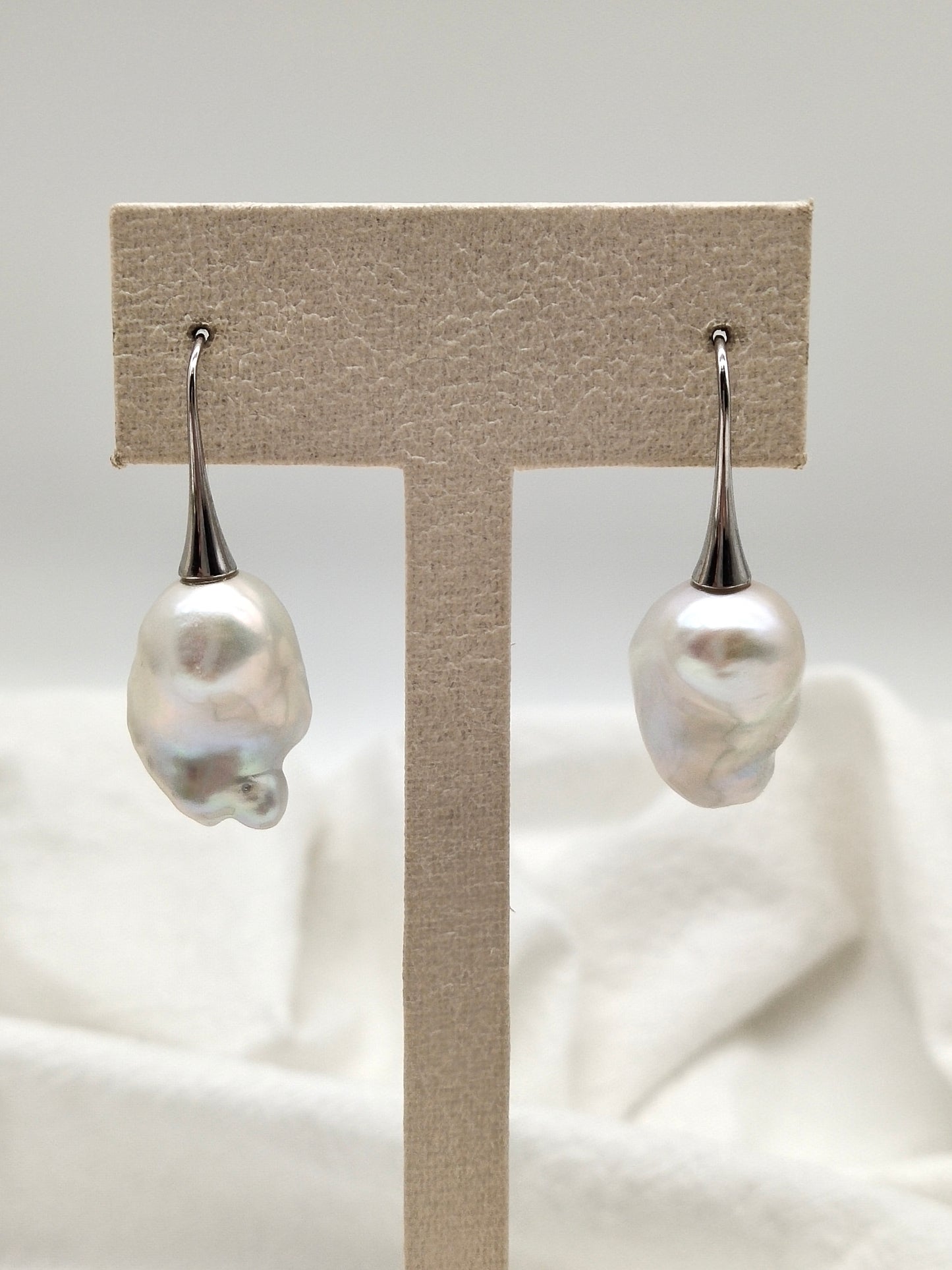 CLASSIC WHITE BAROQUE PEARL EARRINGS