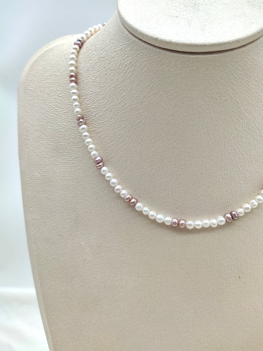 BABY PEARL NECKLACE WITH PINK PEARLS