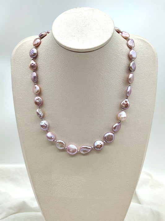 IRIDESCENT BUTTON PEARL WITH SILVER BEADS NECKLACE