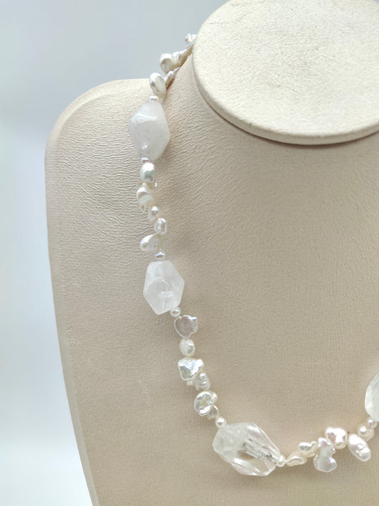 KESHI PEARL WITH WHITE CRYSTAL QUARTZ NECKLACE