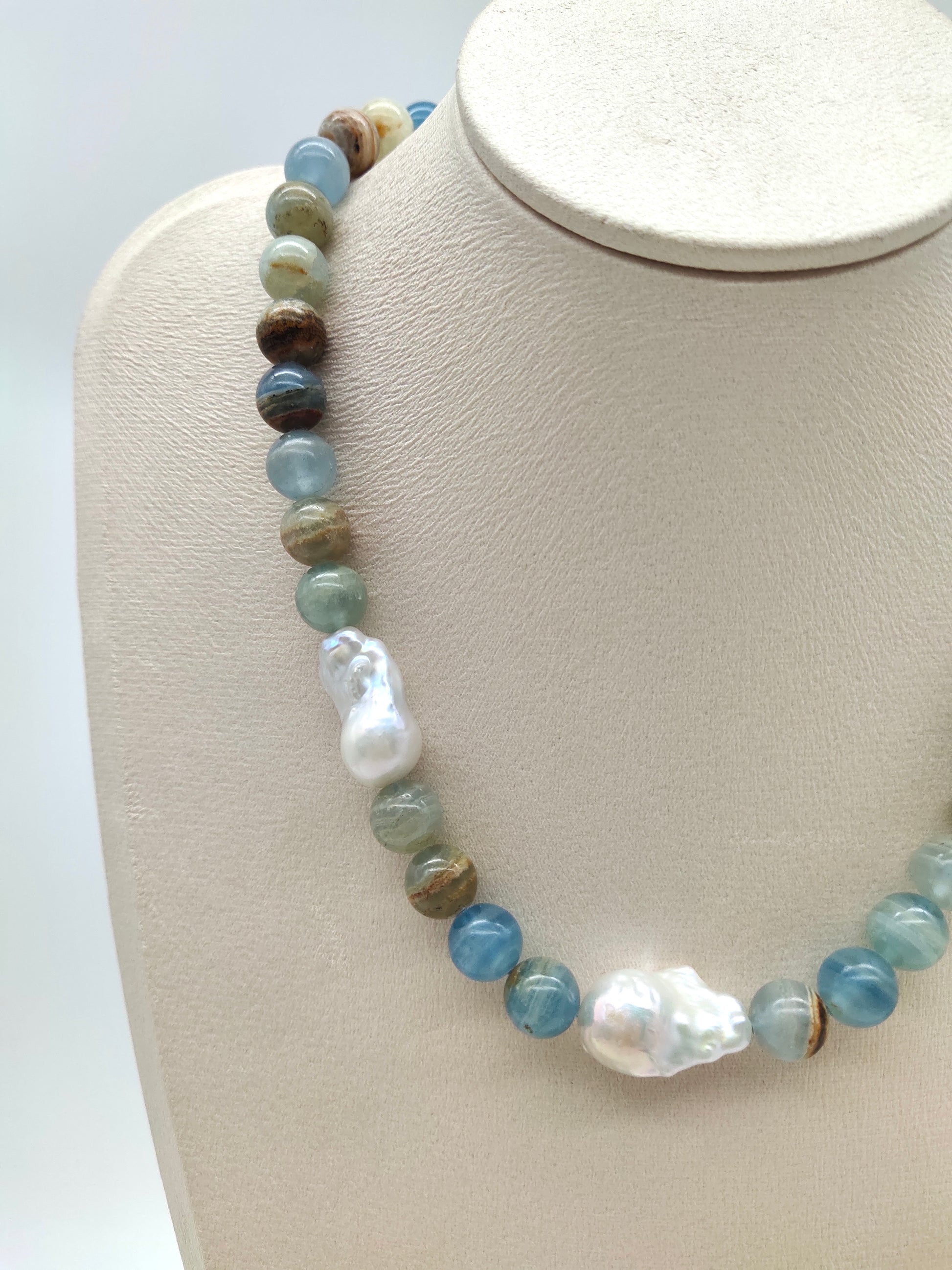 BLUE CALCITE NECKLACE WITH BAROQUE PEARL - HEALING & ELEGANT