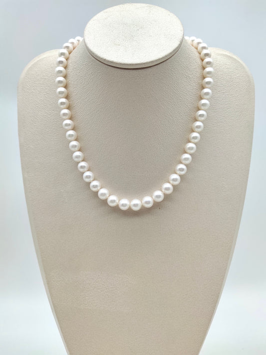 CLASSIC FRESHWATER ROUND PEARL NECKLACE