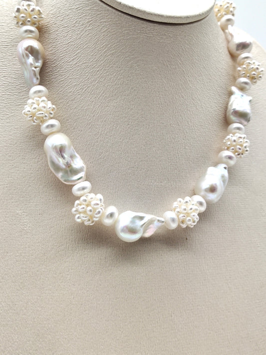HANDMADE WEAVE WHITE PEARL BALL WITH BAROQUE PEARL NECKLACE