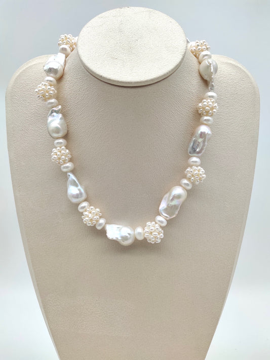 HANDMADE WEAVE WHITE PEARL BALL WITH BAROQUE PEARL NECKLACE