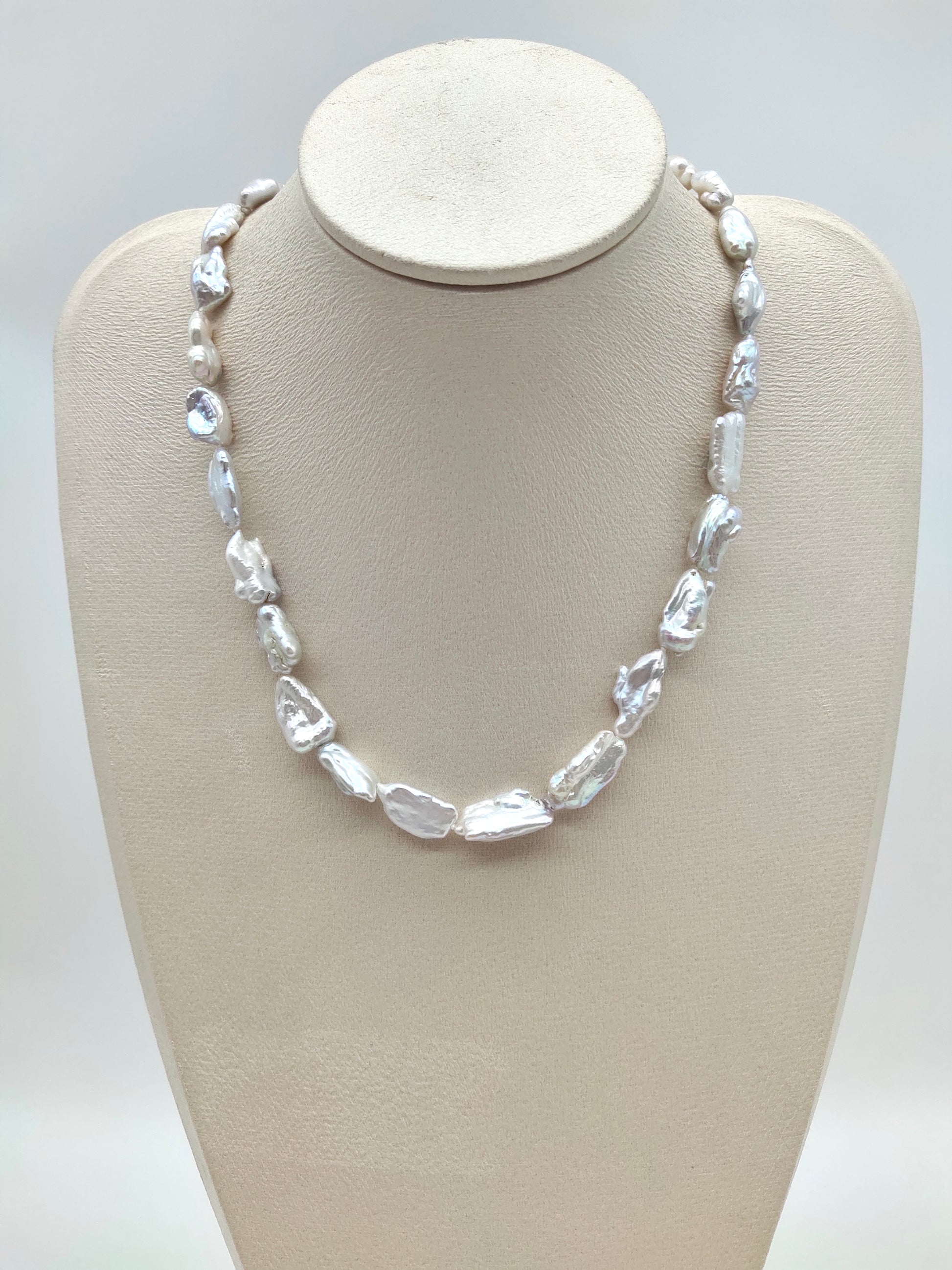 IRIDESCENT FRESHWATER KESHI PEARL NECKLACE