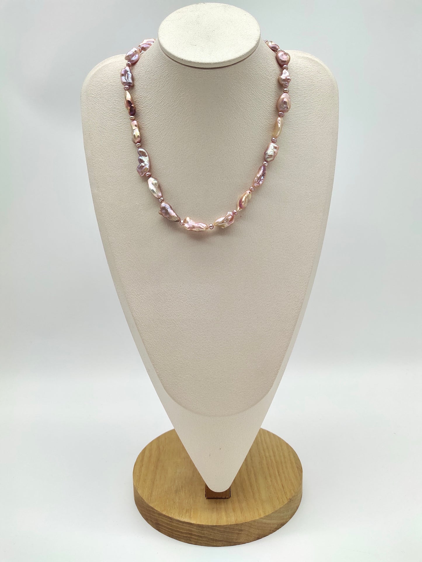 IRIDESCENT FRESHWATER KESHI PEARL NECKLACE