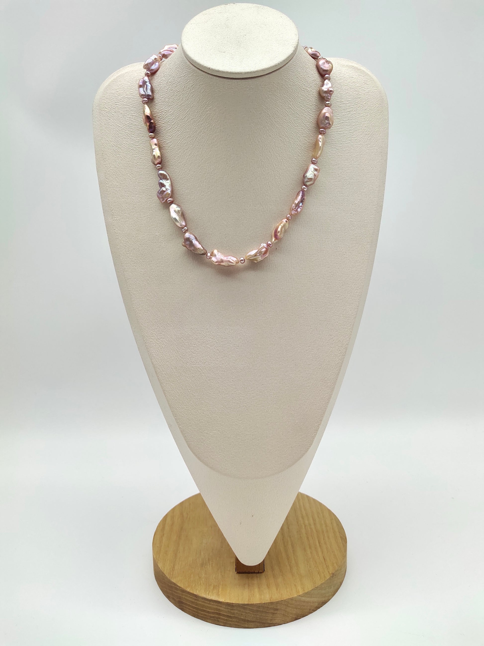 IRIDESCENT FRESHWATER KESHI PEARL NECKLACE