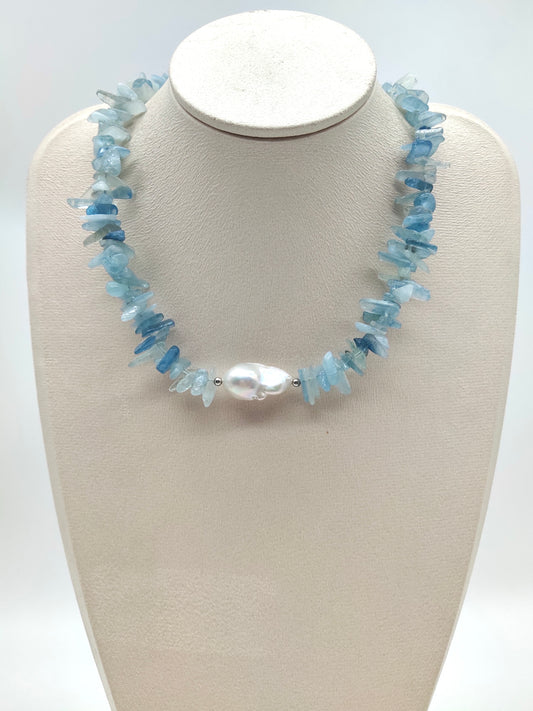 LARGE BAROQUE PEARL WITH AQUAMARINE NECKLACE