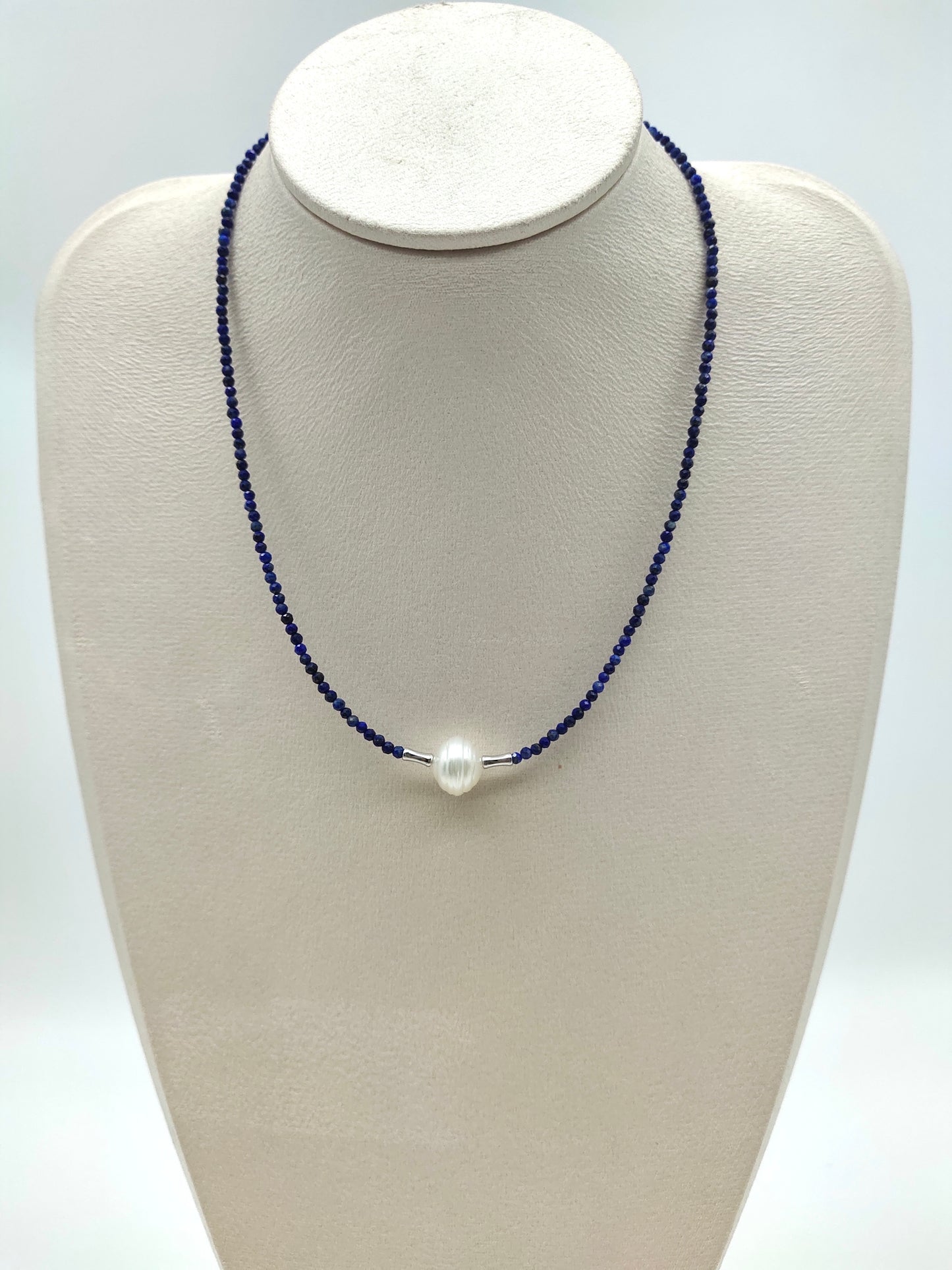 NATURAL LAPIS LAZULI NECKLACE WITH SOUTHSEA PEARL