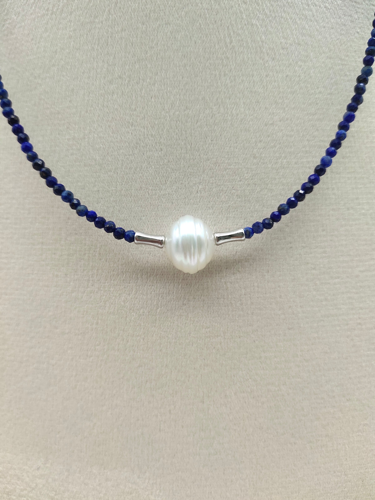 NATURAL LAPIS LAZULI NECKLACE WITH SOUTHSEA PEARL