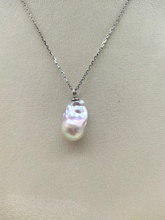 THE COLOUR BAROQUE PEARL PENDANT