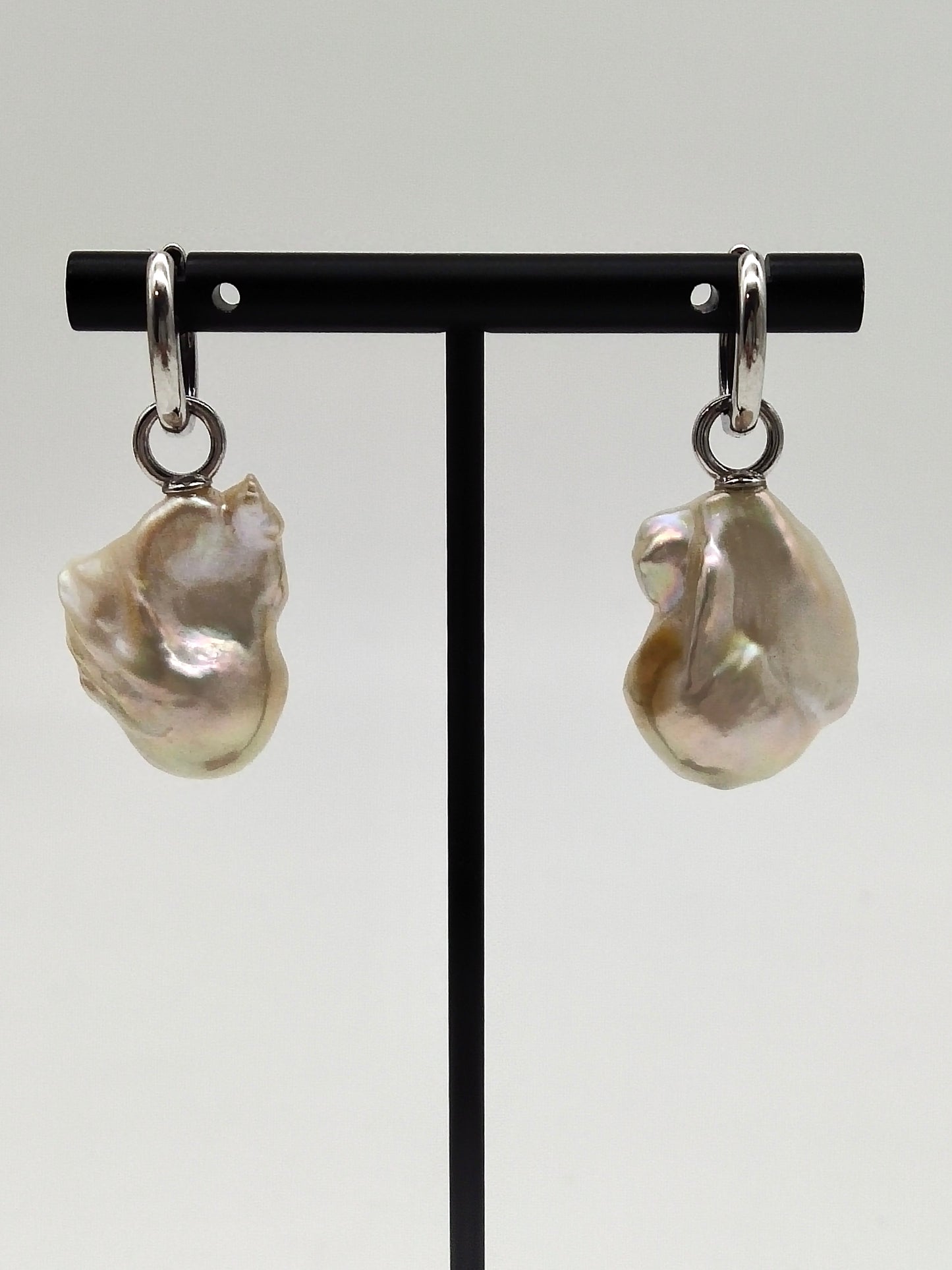 CHAMPAGNE BAROQUE PEARL EARRINGS