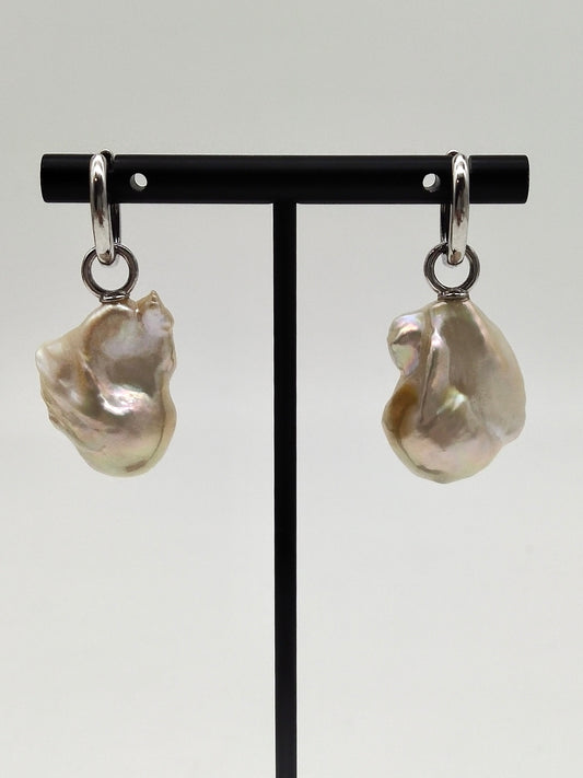 CHAMPAGNE BAROQUE PEARL EARRINGS