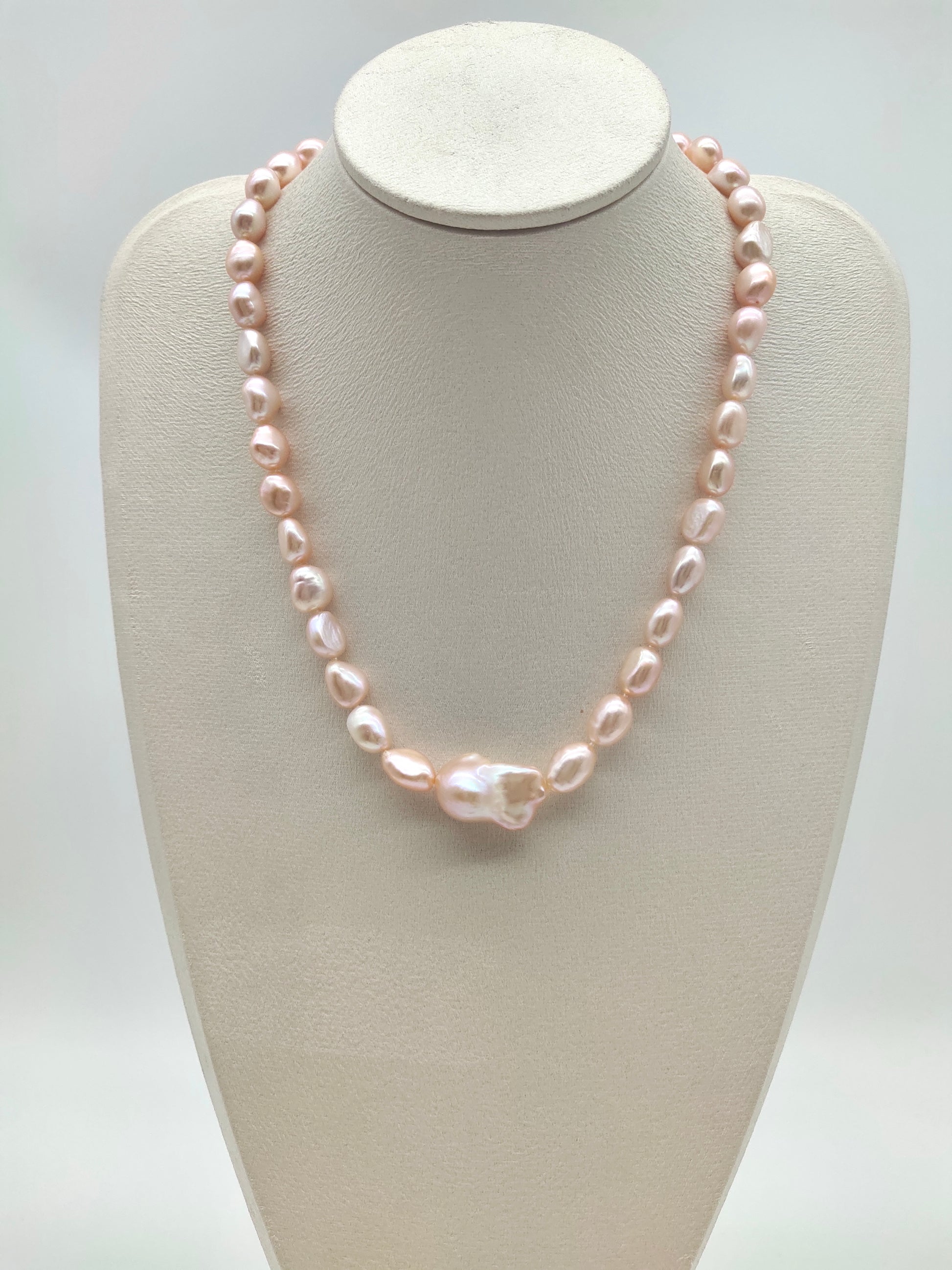 PEACH COLOUR PEARL NECKLACE