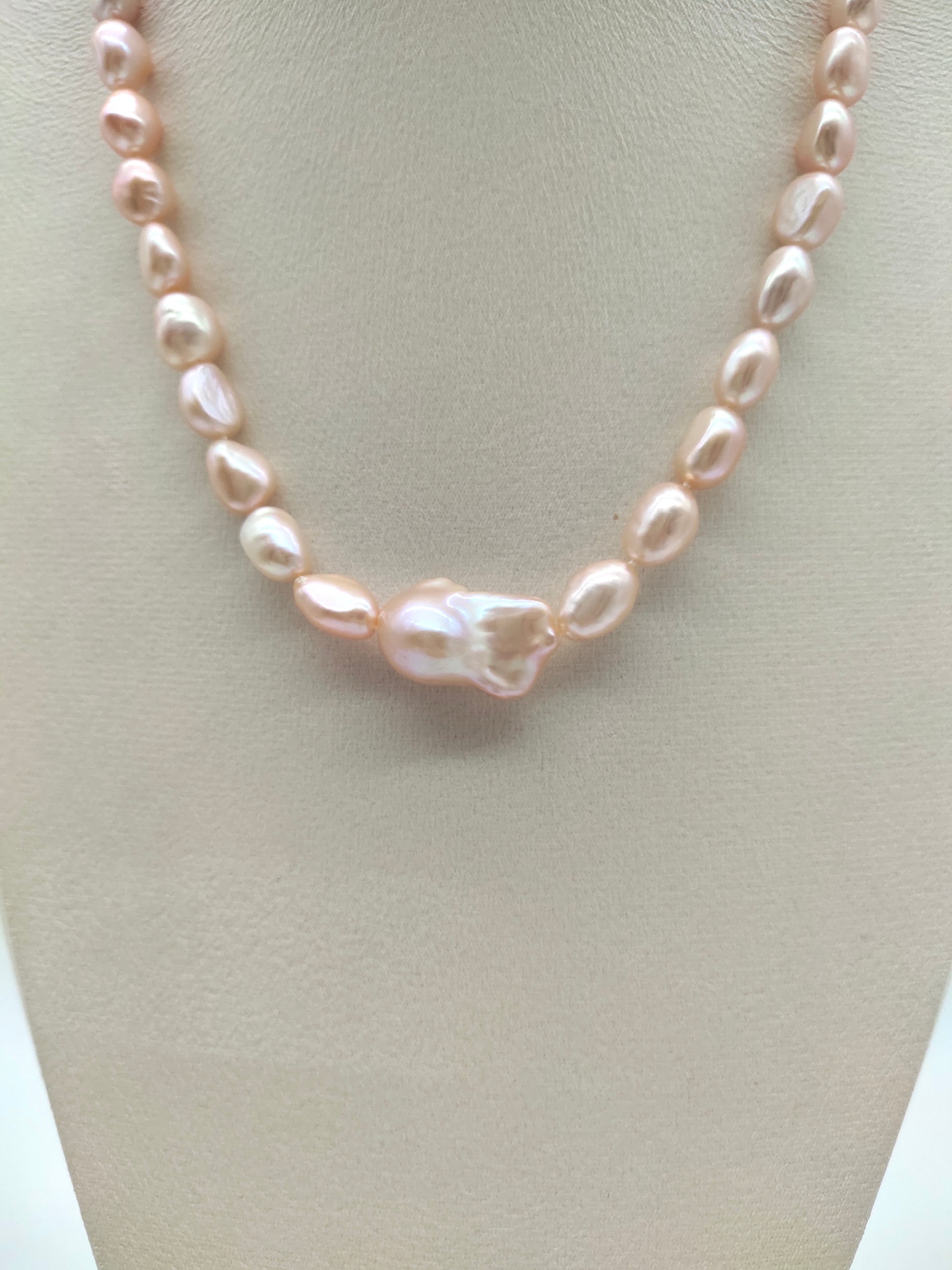 PEACH COLOUR PEARL NECKLACE