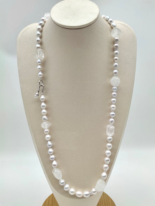 FRESHWATER  PEARL WITH WHITE CRYSTAL QUARTZ NECKLACE