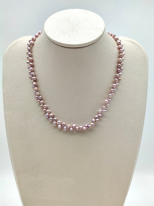 MINI PINK PEARL NECKLACE