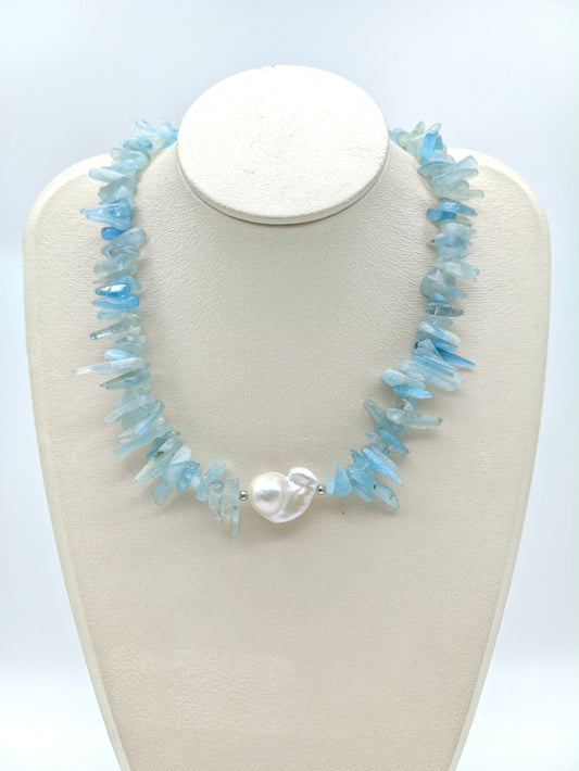 LARGE BAROQUE PEARL WITH AQUAMARINE NECKLACE
