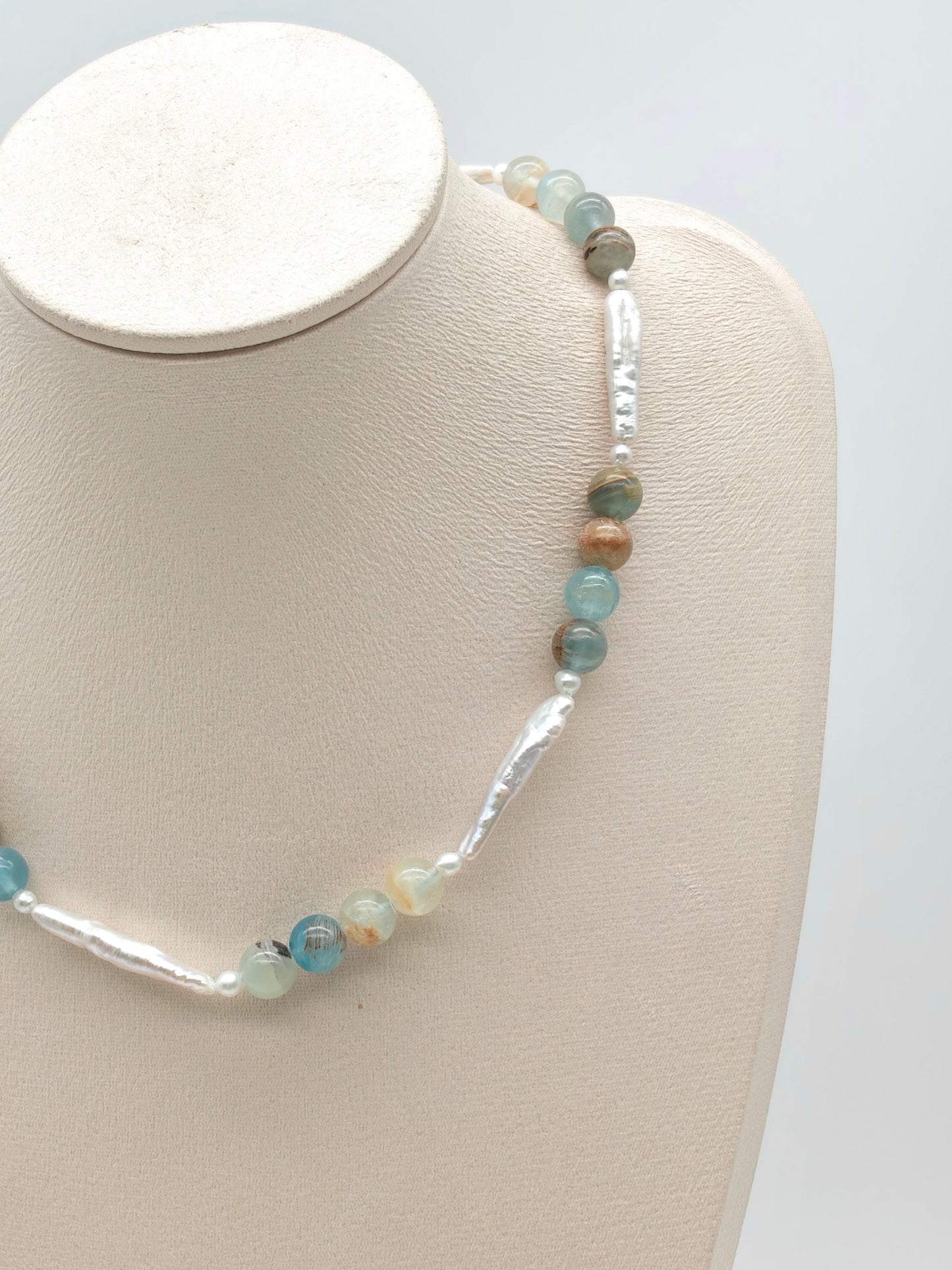 BLUE CALCITE NECKLACE WITH FRESHWATER PEARL