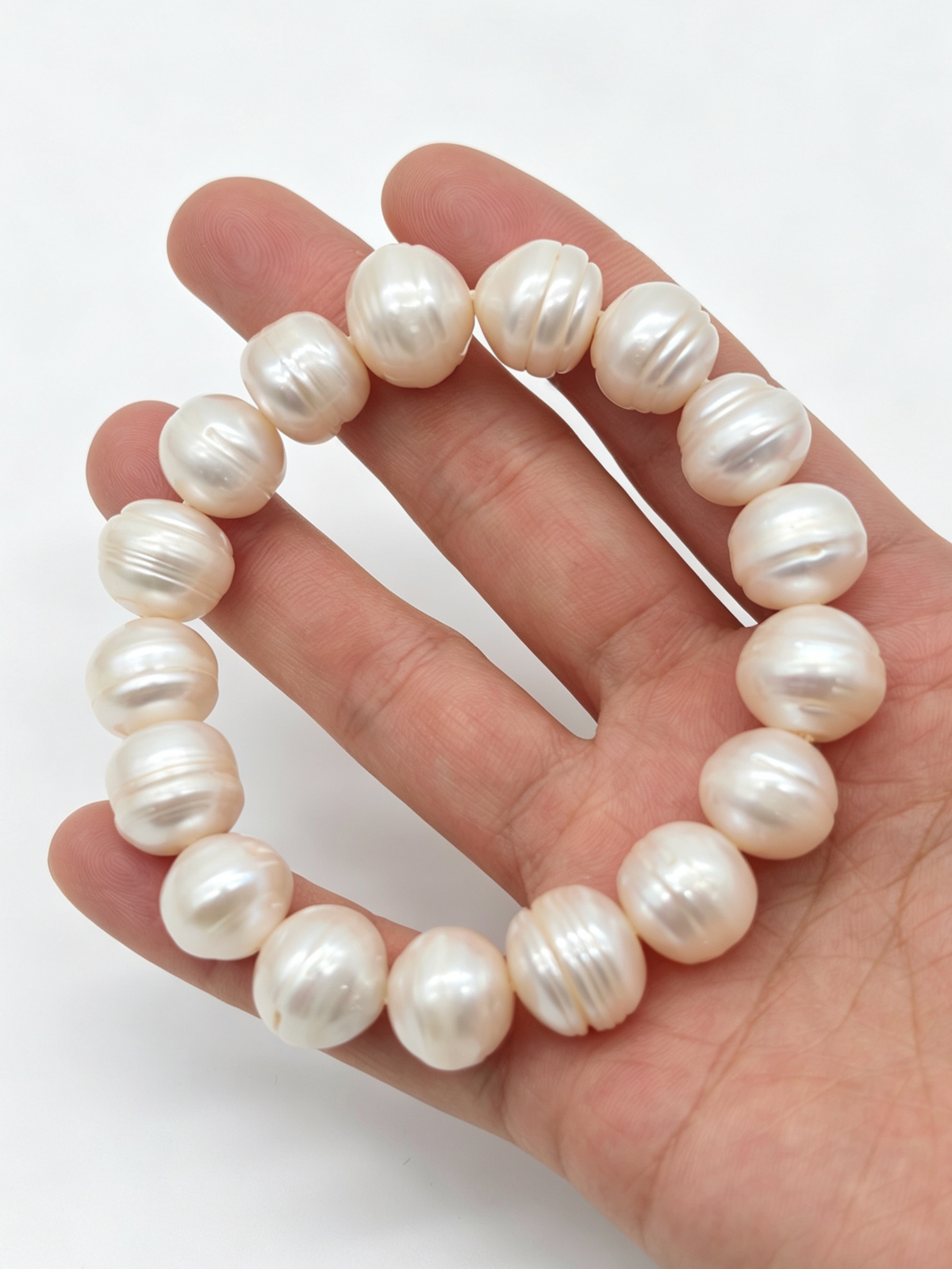 WHITE FRESHWATER PEARL BRACELET | ELASTIC STRAND
