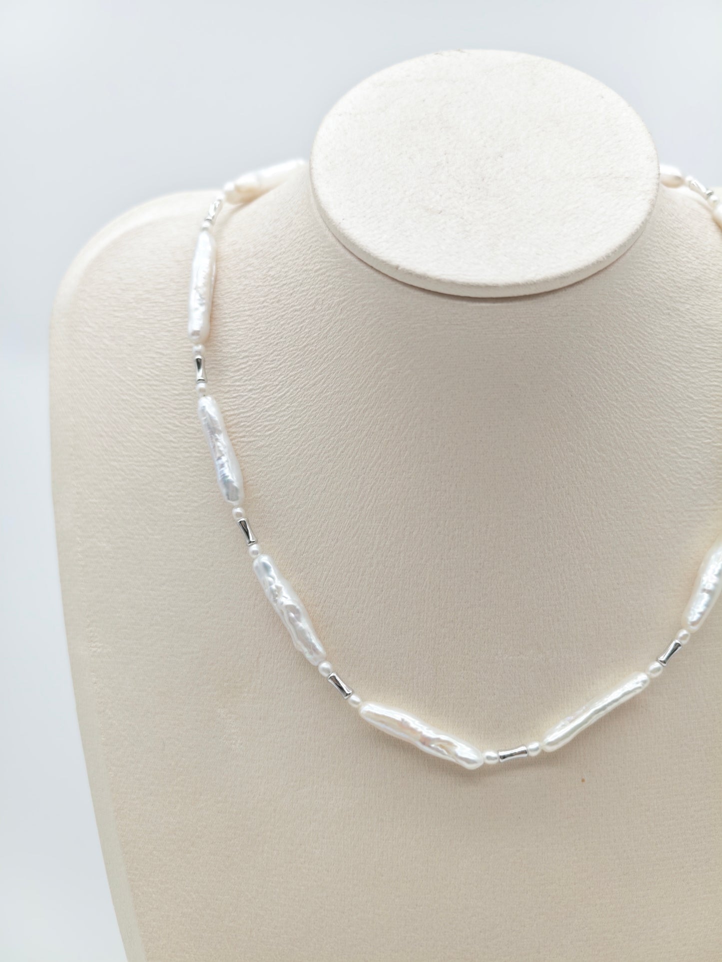 CLAUDIA NECKLACE