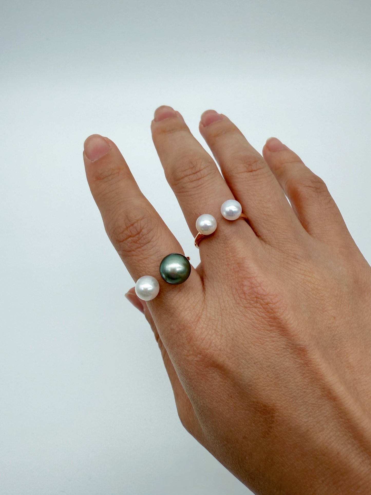CUSTOM MADE PEARL NACKLACE AND RINGS