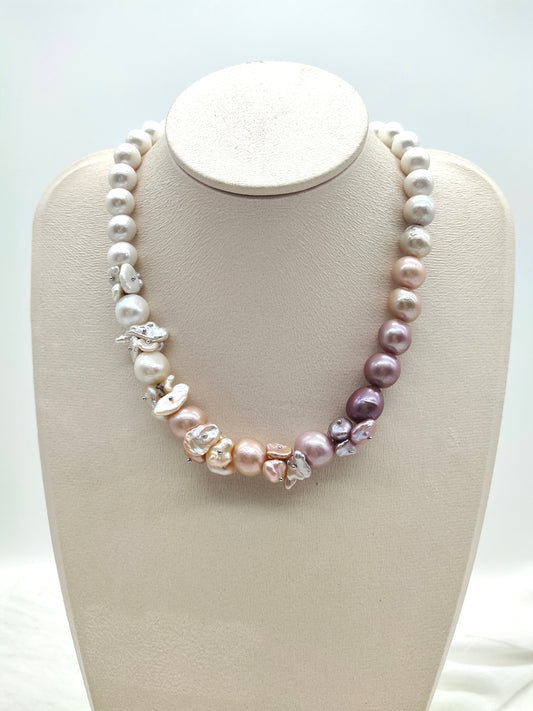 GRADIENT PEARL NACKLACE