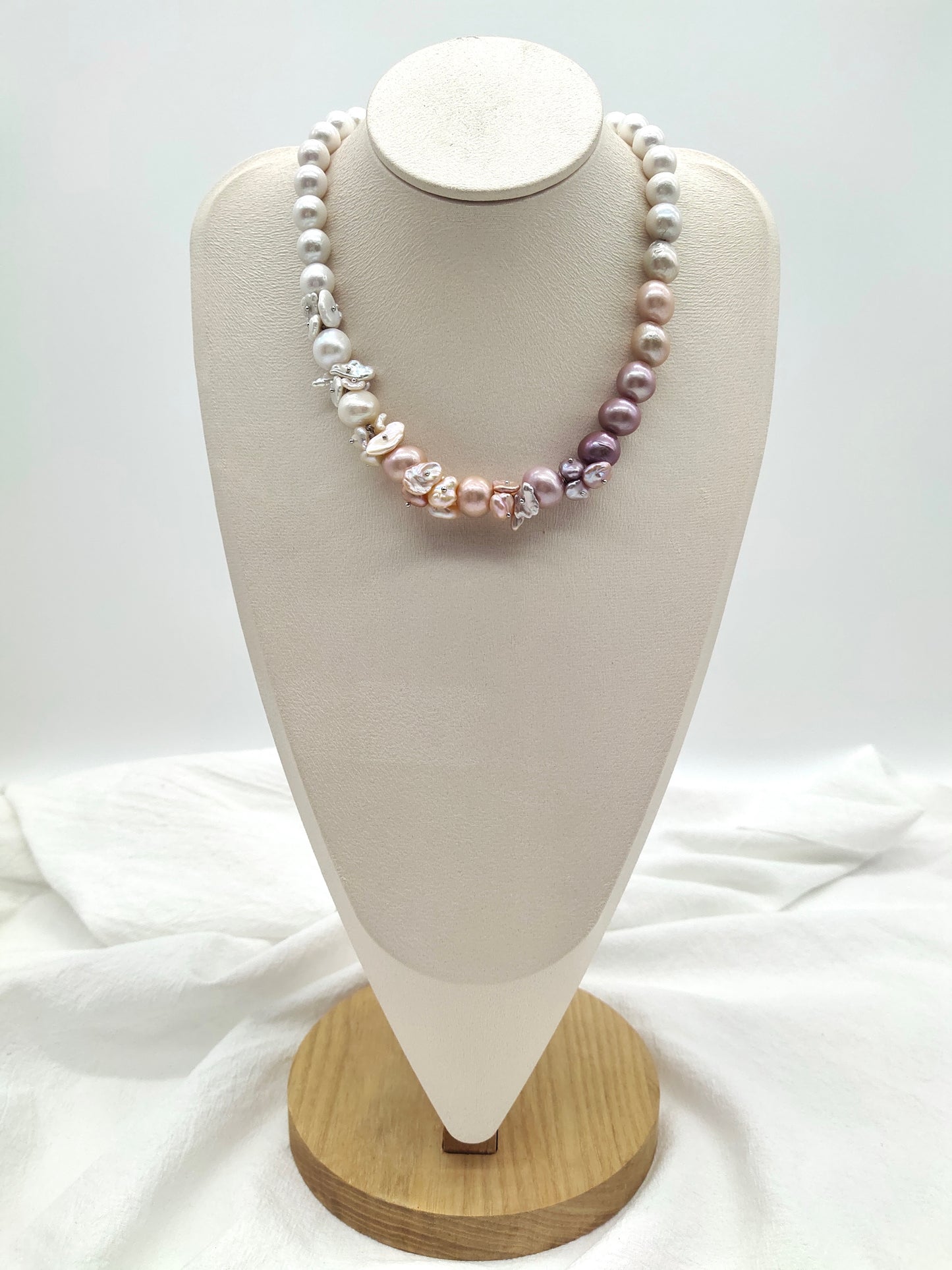 baroque pearl necklace