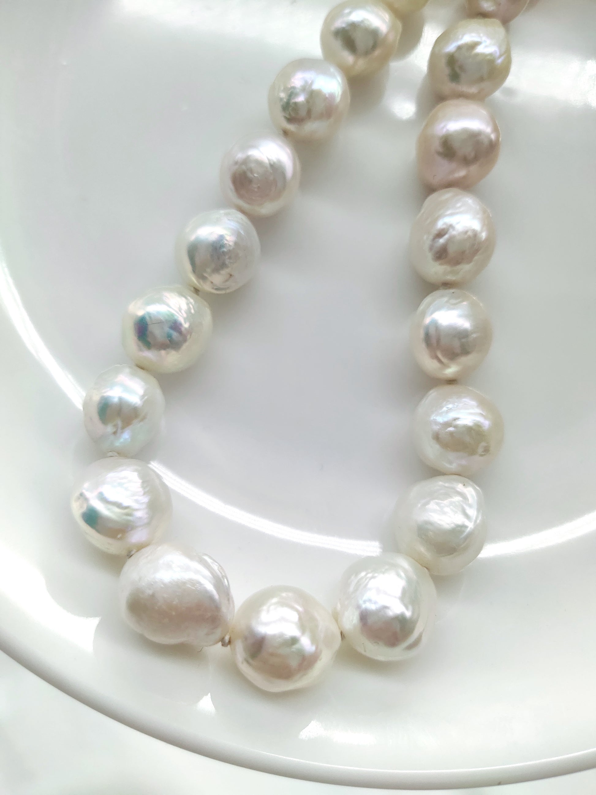 RIPPLE FRESHWATER PEARL NECKLACE