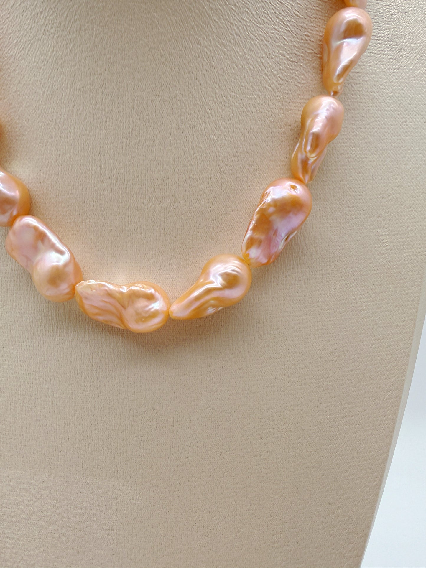 PEACH COLOUR LARGE BAROQUE PEARL NECKLACE