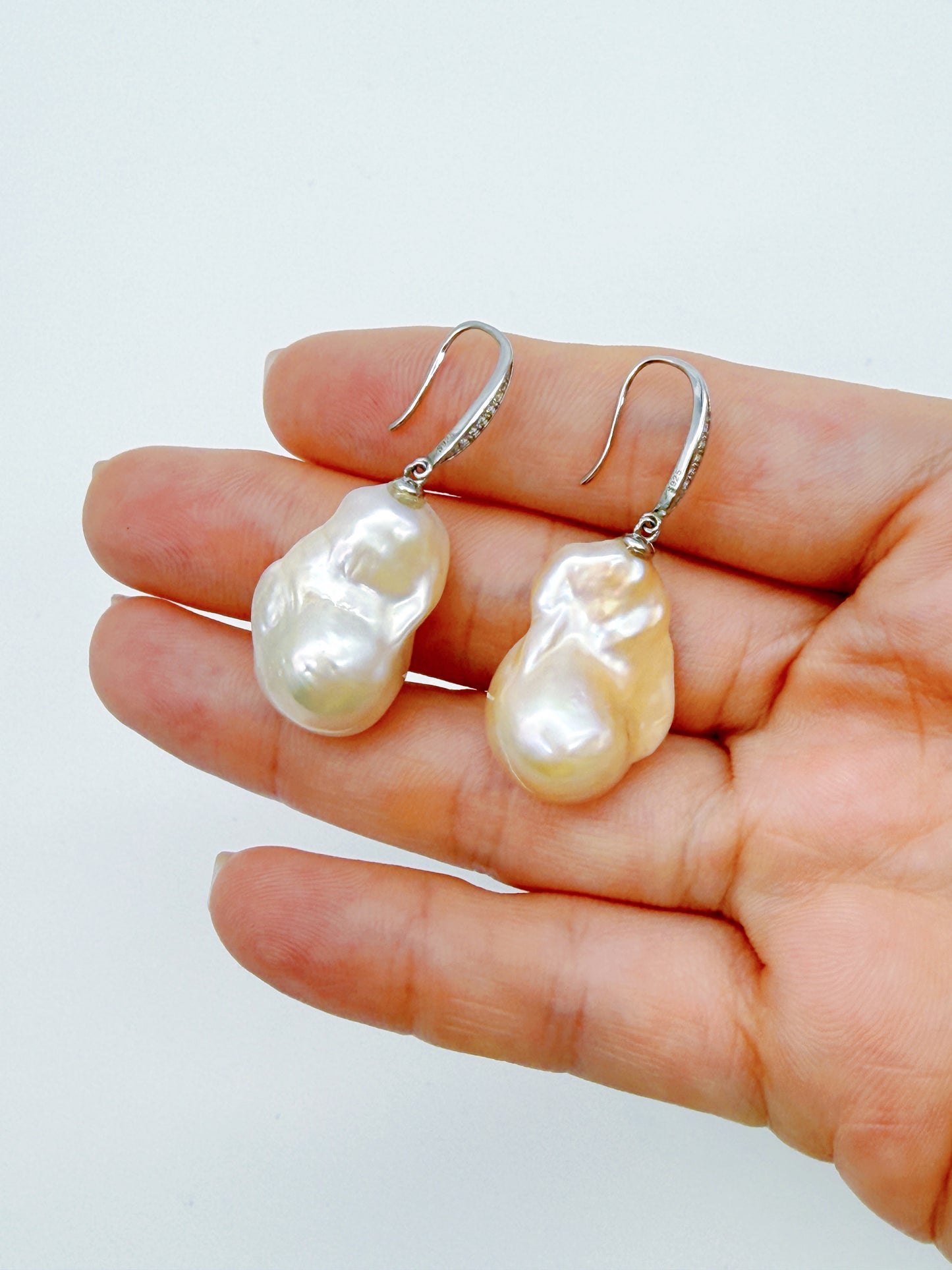 CHAMPAGNE BAROQUE PEARL EARRINGS