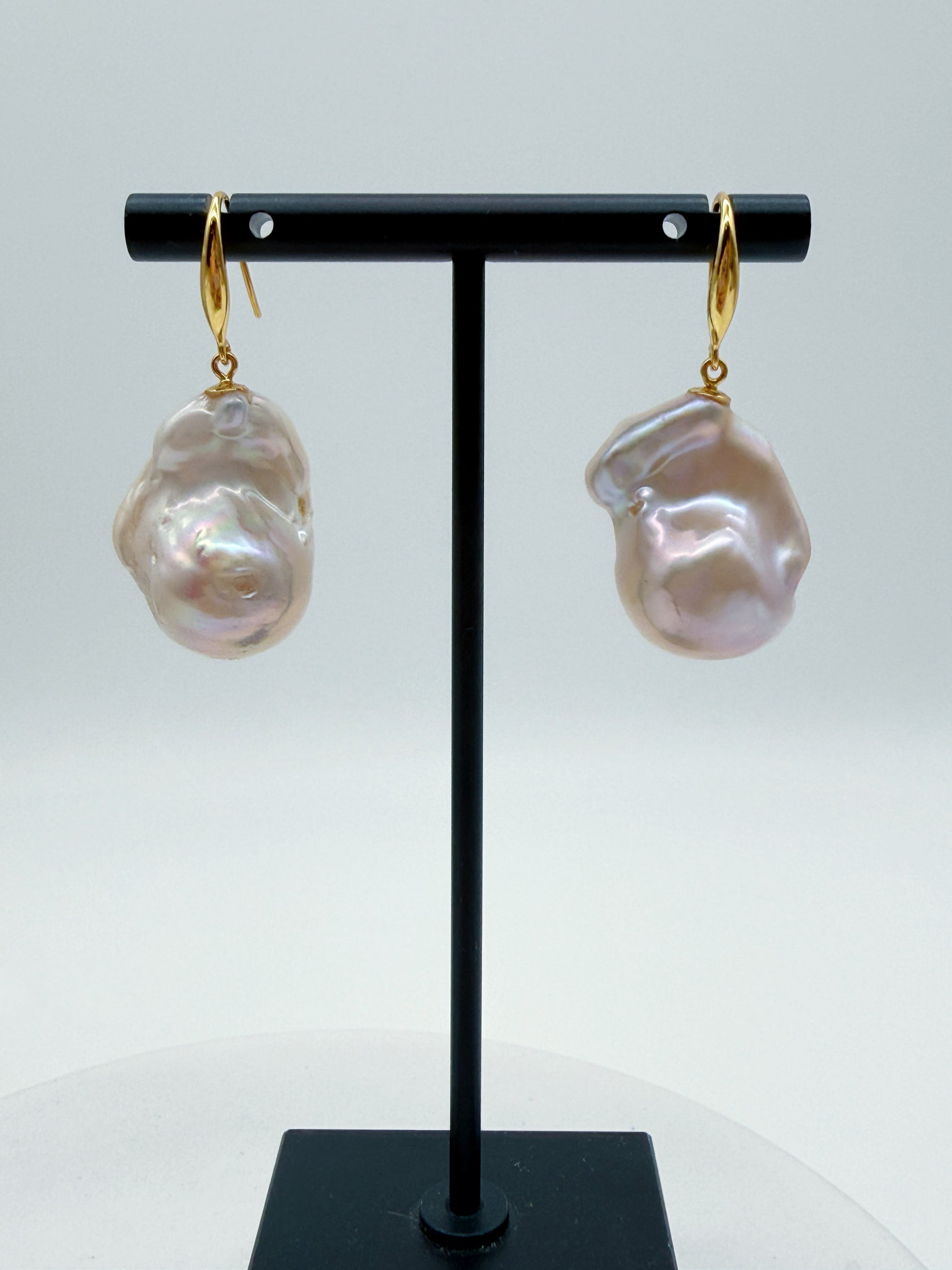 LIGHT PINK LARGE BAROQUE PEARL EARRINGS