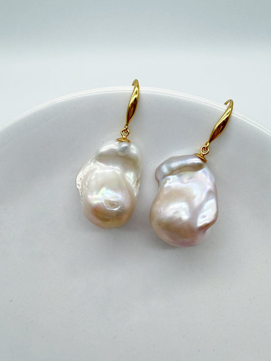 LIGHT PINK LARGE BAROQUE PEARL EARRINGS
