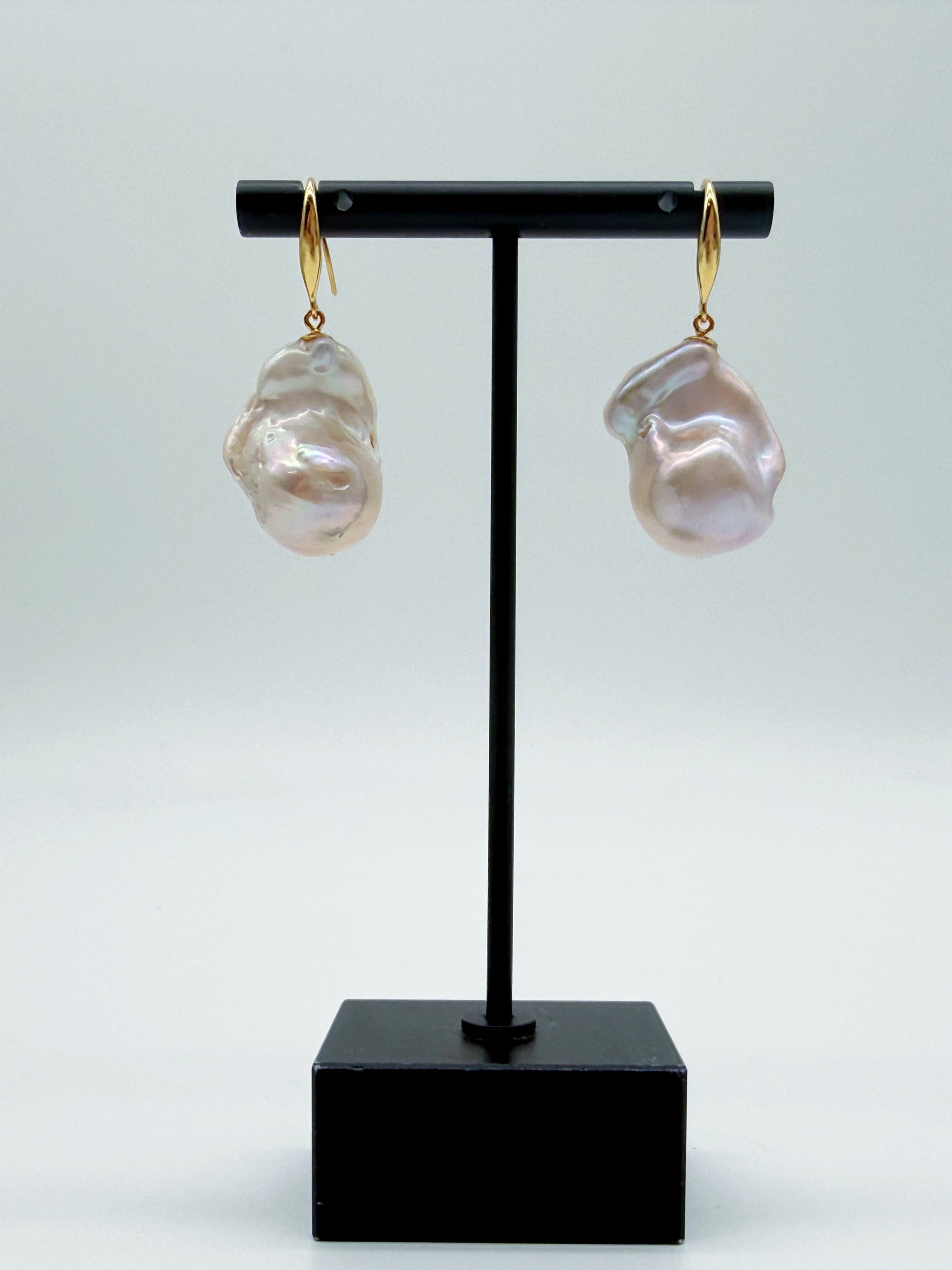 LIGHT PINK LARGE BAROQUE PEARL EARRINGS