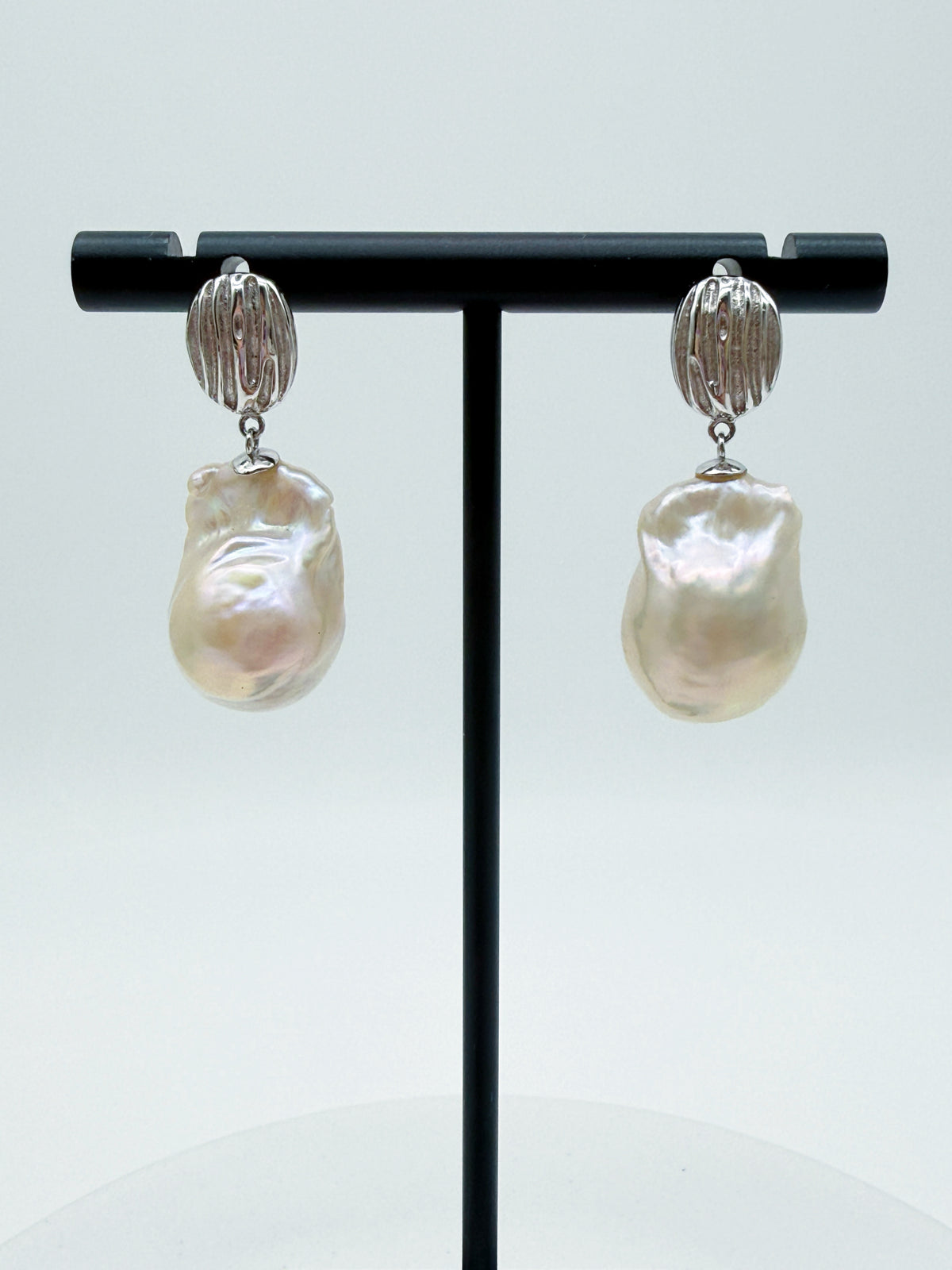 LIGHT CREAM COLOURS BAROQUE PEARL EARRINGS