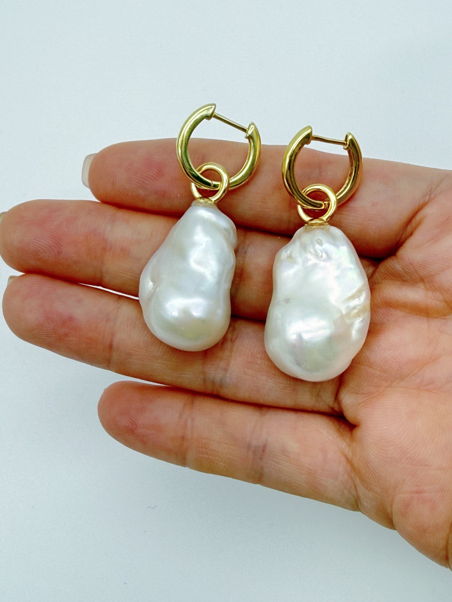 CHAMPAGNE BAROQUE PEARL EARRINGS