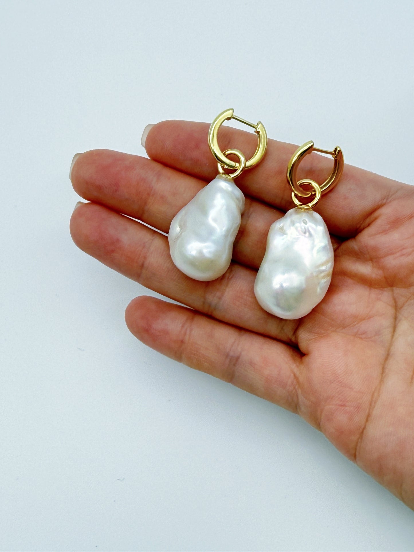 CHAMPAGNE BAROQUE PEARL EARRINGS