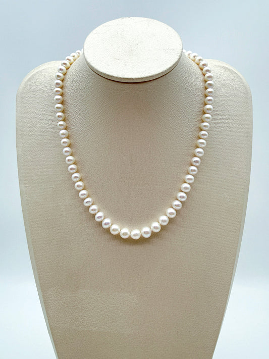 CLASSIC FRESHWATER SEMI ROUND PEARL NECKLACE
