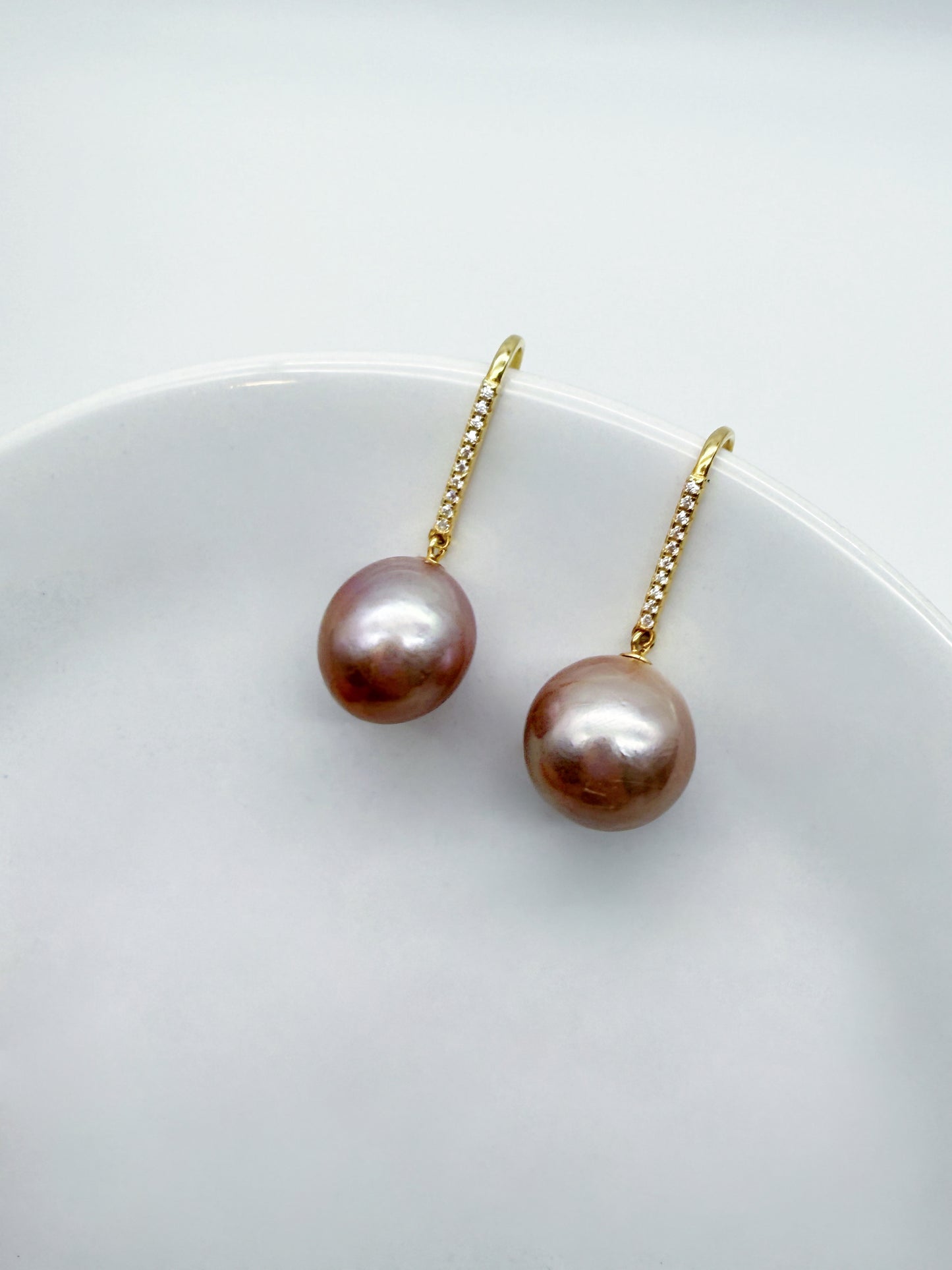NATURAL PINK PEARL EARRINGS 